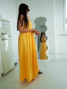 Sukienka „Sunbeam Glow” – długa, żółta bandeau z elastyczną górą
